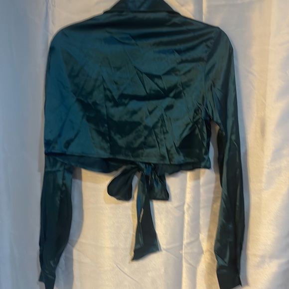 Maternity Tie Waist Crop Top - Picture 2 of 8